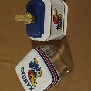 Jayhawks Bundle NCAA T Beanie And Bathroom Set